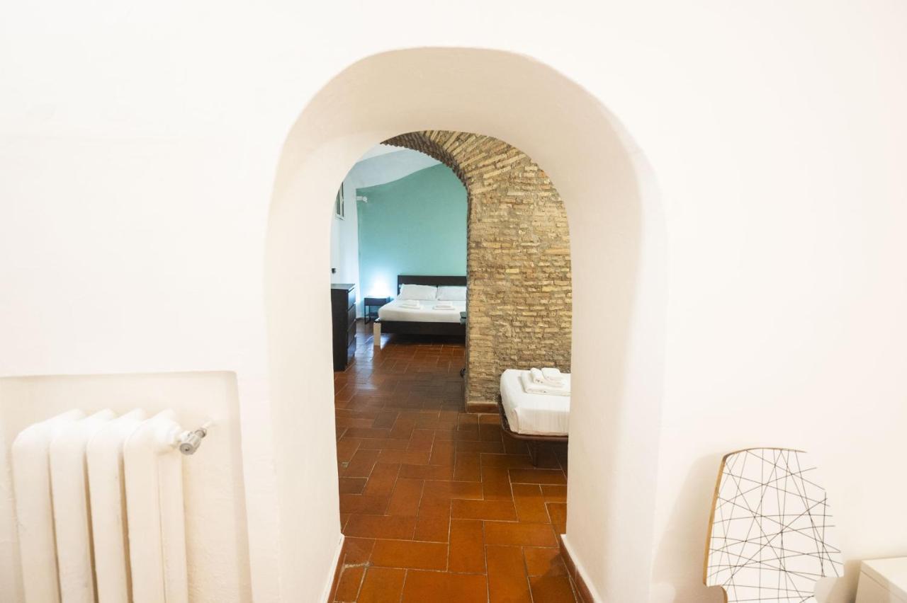 Campo De Fiori Grotto Apartment Rome Exterior photo