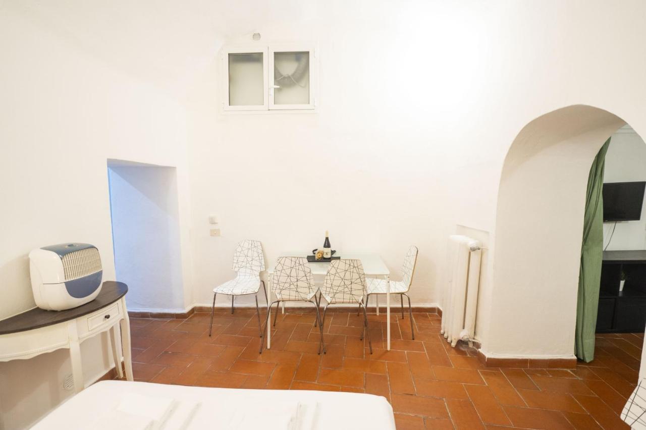 Campo De Fiori Grotto Apartment Rome Exterior photo