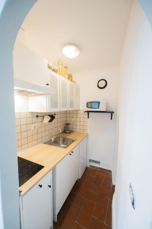 Campo De Fiori Grotto Apartment Rome Exterior photo